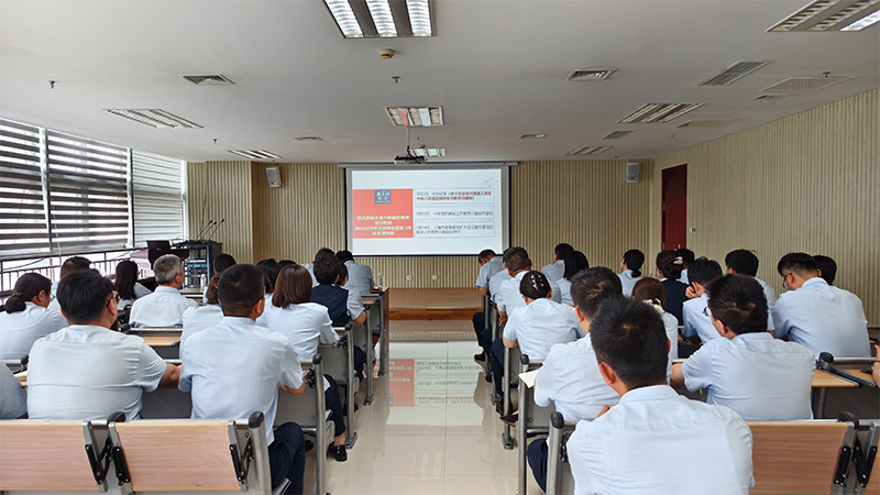 駐市財金集團紀(jì)檢監(jiān)察組組織開展學(xué)習(xí)中央八項規(guī)定精神學(xué)習(xí)教育專題講座